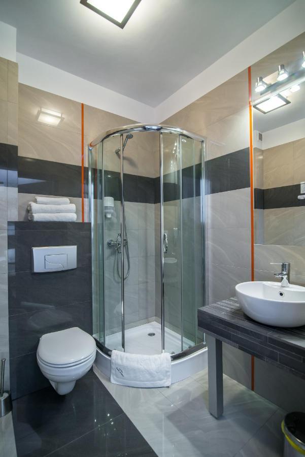 Hotel Bialy Domek Walcz Luaran gambar