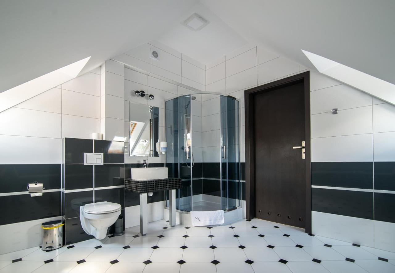 Hotel Bialy Domek Walcz Luaran gambar