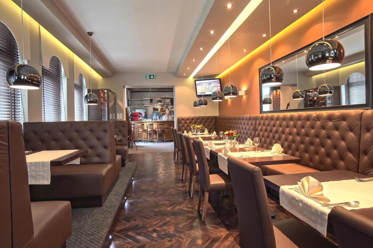 Hotel Bialy Domek Walcz Luaran gambar