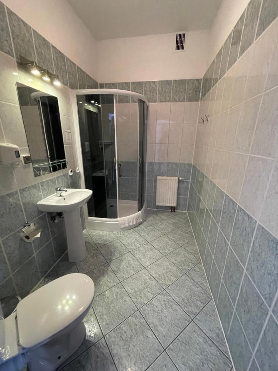 Hotel Bialy Domek Walcz Luaran gambar